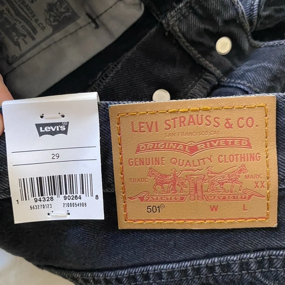 NWT Levi’s 501 Originals 29